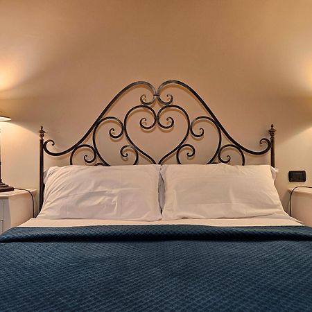 B&B La Dimora 술모나 외부 사진